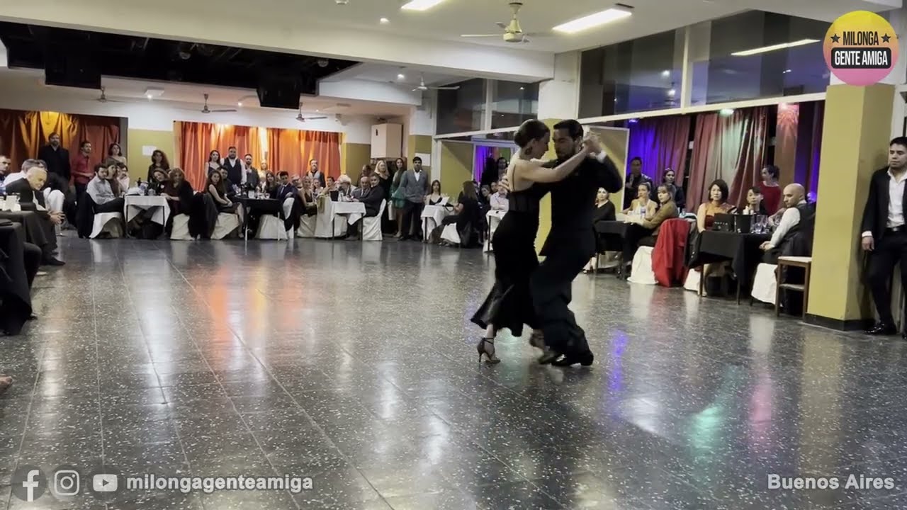 Carla Rossi y José Luis Salvo  - Milonga Gente Amiga -  2022 (1 de 3)