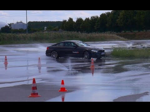 Dynamic - tréning úroveň 4  - SuperDRIVE škola šmyku