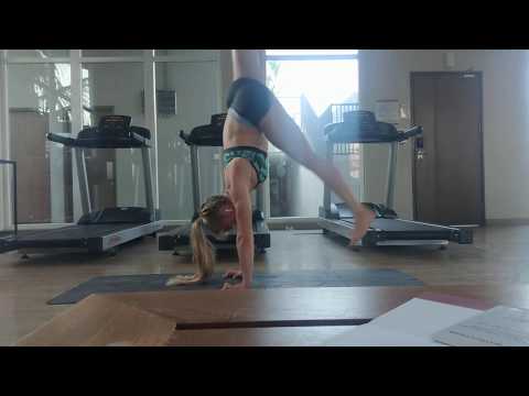 Limbers contortion training exercise