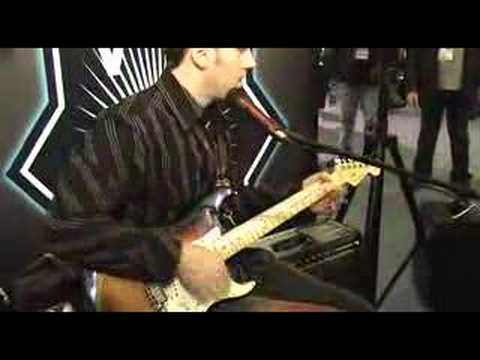 Fender American Series VG Stratocaster with Rosewood Fretboard 03/2007 - Black with hard Fender case image 13
