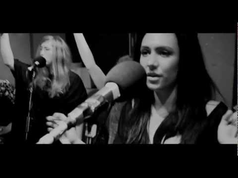 PBS 106.7FM's Studio 5 Live - Clairy Browne & the Bangin' Rackettes