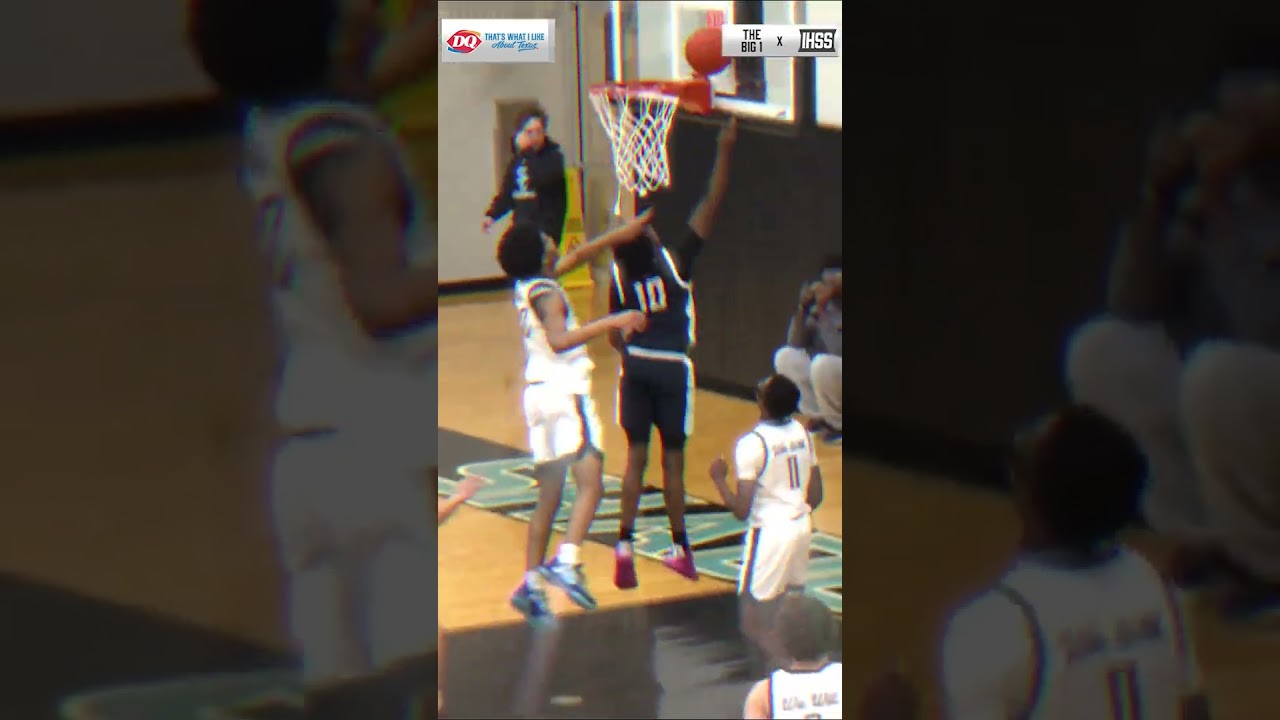 A 22-6A rivalry matchup between Pearland and Pearland Dawson