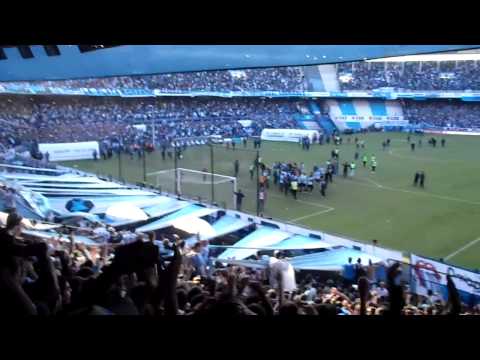 "Hinchada de Racing 1 Independiente 0 - Fiesta y locura en Avellaneda" Barra: La Guardia Imperial &bull; Club: Racing Club