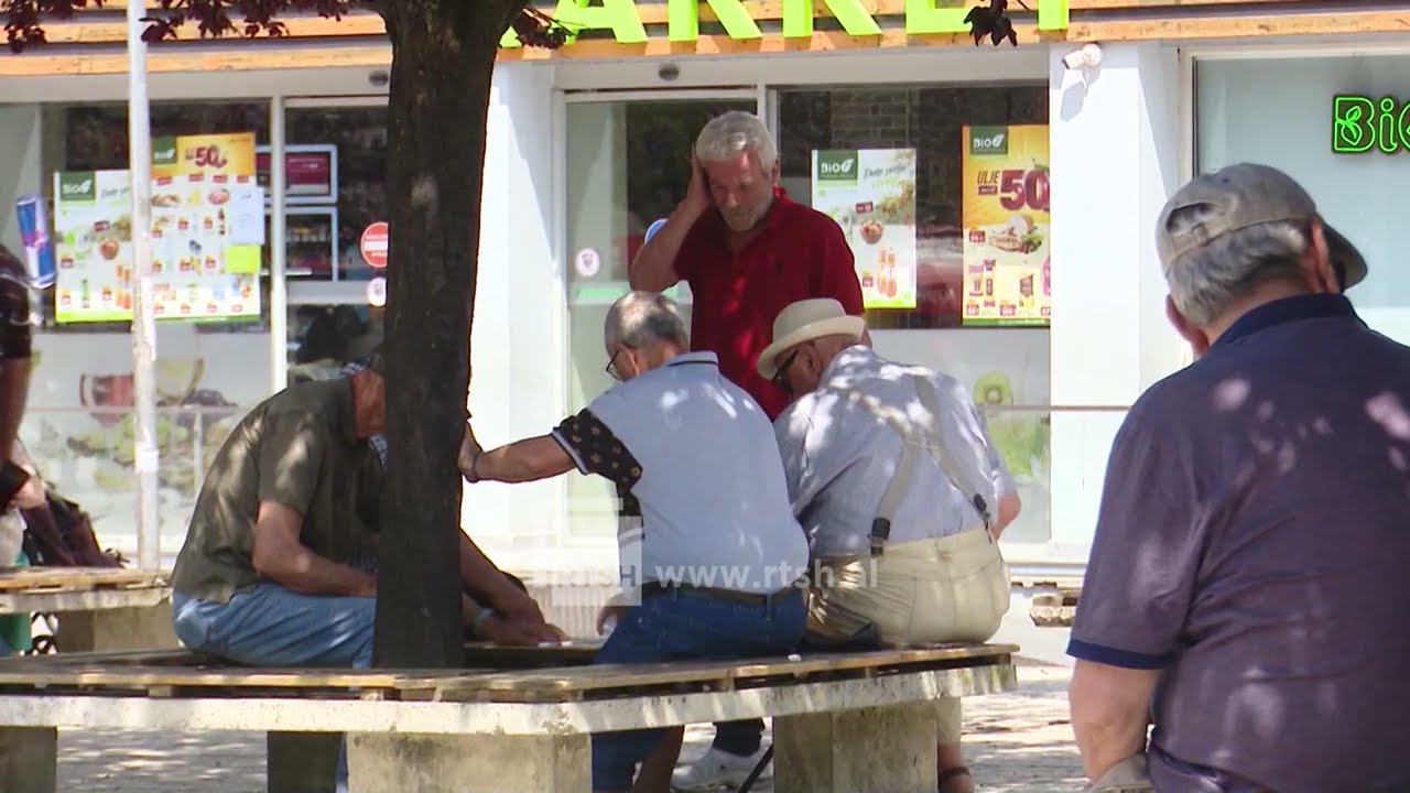1.18 kontribues për një pensionist, bilanc pozitiv por kthimi i kontributeve mbetet në pikëpyetje