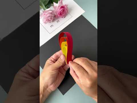 The New Year is coming soon. Let’s make beautiful New Year hangings with your children. New Year’s