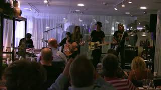 Sarah Shook & The Disarmers "Fuck Up", live Östersund.