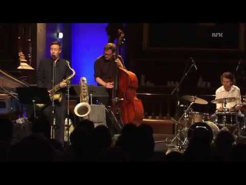 Håkon Kornstad "En fermant les yeux" and interview