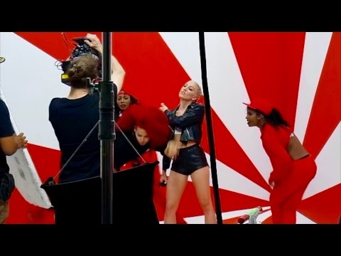 Sam Bruno - Behind The Scenes of Tip Of My Tongue