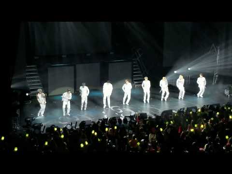 190507 NCT 127 WORLD TOUR 'NEO CITY - The Origin' in Chicago - 신기루 (Fly Away With Me) + Back 2 U