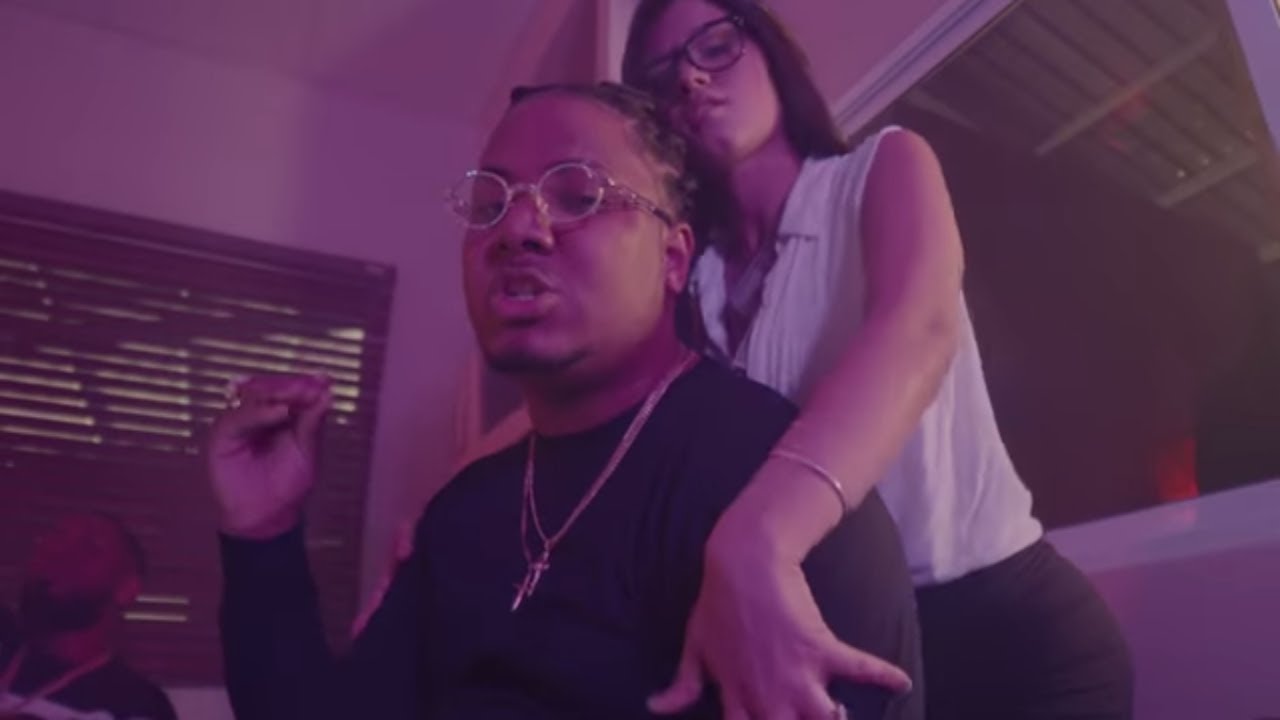 CHAPA LA VOZ DEL PATIO ❌ KING KALIBRE - NO DUERMO 😴👨‍💻🍏💰