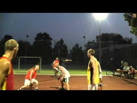 27.08.2011, Puławy VI turniej streetball -  VIII mecz - grupa Open - FINAŁ