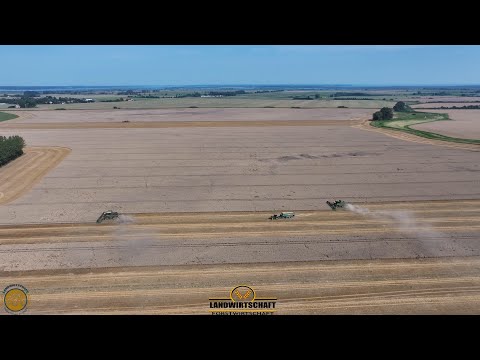 6000ha Getreideernte im großen Style in MV 2 Großmähdrescher John Deere X9 1100 Baltic Agrar Weizen