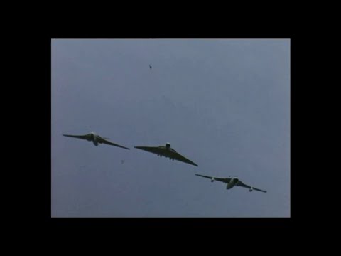 RAF V bombers Vulcan, Victor and Valiant at 1959 Le Bourget airshow