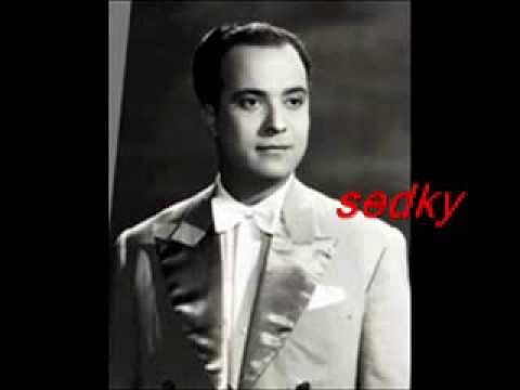 ايدك فى ايدي يا عم كارم محمود