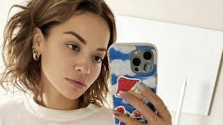 胸が丸出し「大事な部分」を隠さず...英セレブの過激衣装に女性誌も驚愕