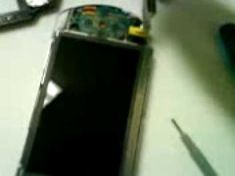 how to replace a damaged lcd screen (fat psp)
