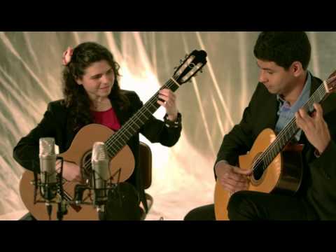 Taracea Guitar Duo - Hasta Alicia baila by Eduardo Martin