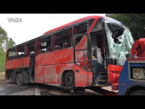 07.07.2019 - VN24 - Reisebus auf A44 bei Lichtenau verunglückt - neun Verletzte