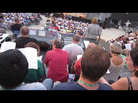 Chant commun Les Choralies au théâtre antique de Vaison