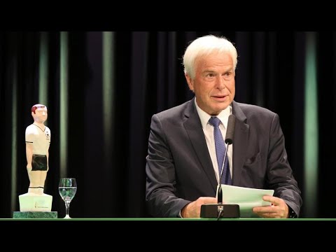 Der langjährige "Kicker"-Redakteur Rainer Holzschuh ist tot | utv