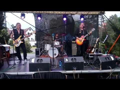 Stará škola - Stará škola - Podzimní ráno