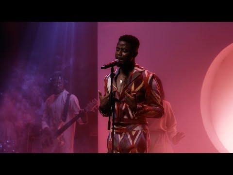 Chiké - Insecure (Live at Madestics)