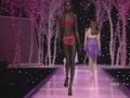 Victoria's Secret Fashion Show 2001 (4/5) 