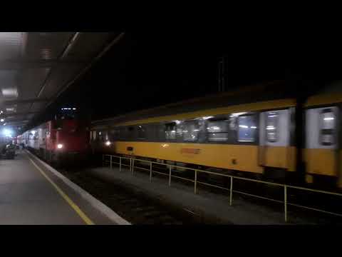 RegioJet 1221 - 83 Asea 305 iz Rijeke, Ogulina na 3a.peron 4.kol ZG GK.