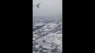 preview picture of video 'Plane landing in snowy Brussels'