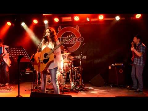 Undercover - Alanis Morissette tribute band - UNDERCOVER - Alanis Morissette tribute band - live PROMO - Metro