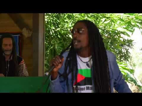 Madah One Shot 2 - L'homme Sagess chante " Jah no dead "