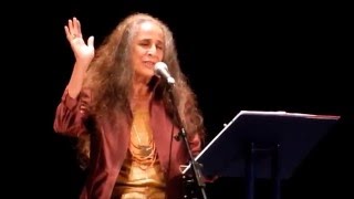 Oração São Jorge | Padroeiro do Brasil - Maria Bethânia - Pátio dos Encontros 07/04/2016 (by JLima)