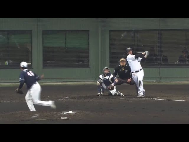 【練習試合】バファローズ・モレルがレフトへソロホームラン!! 2017/2/26 Bs-斗山(KBO)