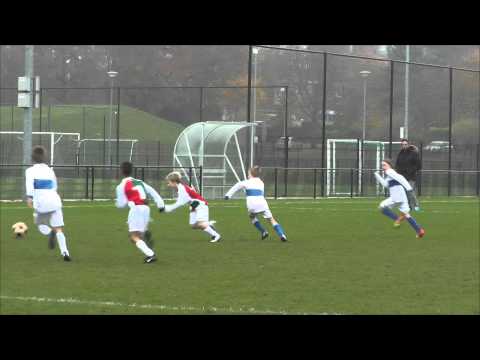 17-11-2012 FC Bergen E1 - MOC'17 E2 4 - 5