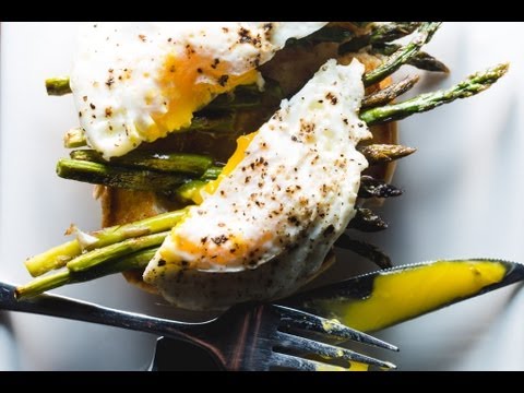 Grilled Asparagus Toast