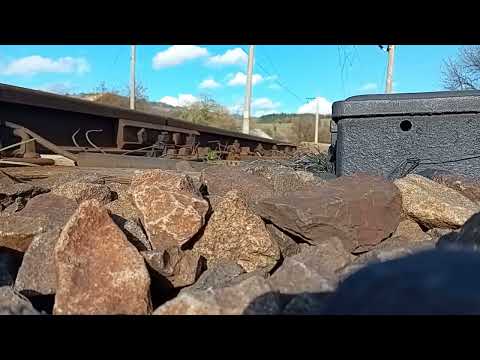 EA174 al depoului Suceava cu trenul R5711 Câmpulung Moldovenesc Ilva Mică în Lunca Ilvei