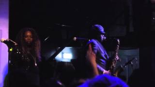 The SOS BAND - GROOVIN' (that's what we're doin') - Live in London 2012