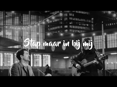 Paul de Munnik & MEAU - Stap Maar In Bij Mij (Lyrics Video)