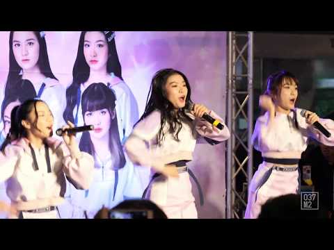 190621 BNK48 Stang - Bangkok48 @ Mini More Market Gateway Ekamai  [Fancam 4K 60p]