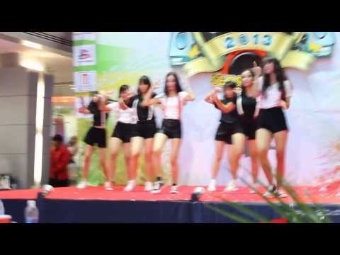 Amorous cover girl's day