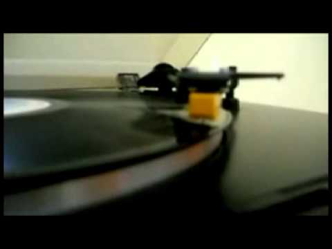 Toca Disco Pioneer - LP A Viagem Internacional