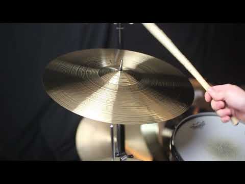 Paiste 17" Signature Fast Crash - 1108g