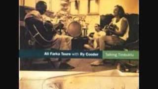 Ali Farka Toure With Ry Cooder 'Talking Timbuktu' - Bonde West Africa Mali