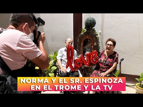¡Norma y el Sr. Espinoza en el TROME y la TV! - La abuela Norma