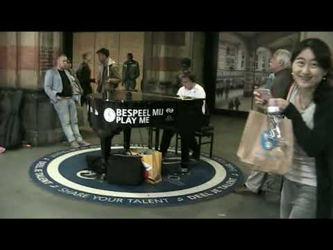 Shredding piano at the Amsterdam train station