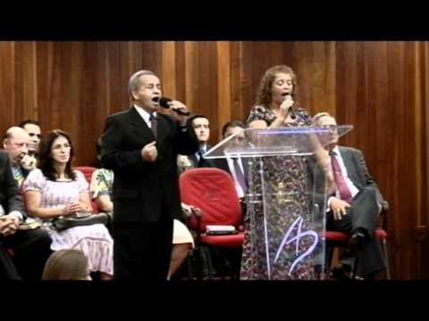 Amilton e Marlene - Carregando a Cruz