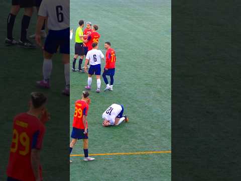 Fußballer wird WÜTEND nach demütigender Aktion 😡