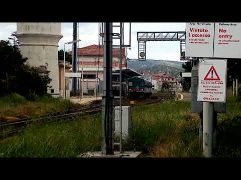 Transito del REG 21697 Roccella Jonica-Reggio Calabria al PL di Marina di Gioiosa Jonica