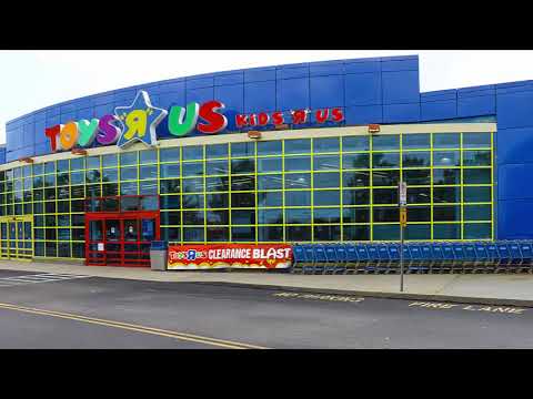 Giant Beastcast 147 highlight - Toys R Us