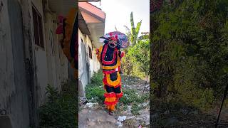 Download lagu BARONG IN FRONT TURNS OUT 😂#barongan #funny #viral #children #children #reogponorogo #jaranan #ba... mp3